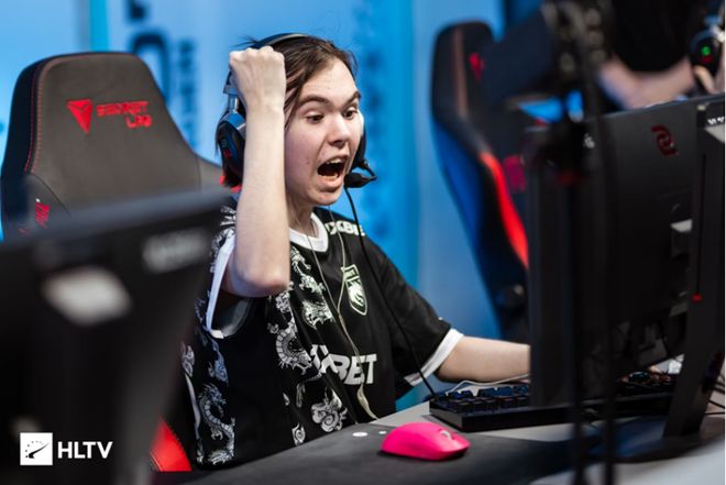 坦库尔多次 坦库尔多次